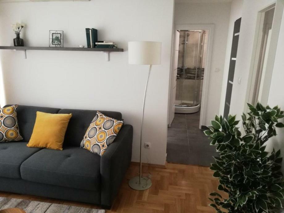 Apartments Ali Загреб Экстерьер фото
