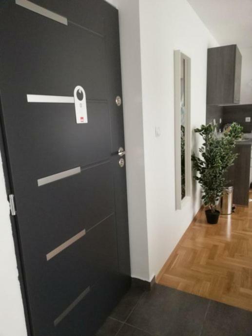 Apartments Ali Загреб Экстерьер фото
