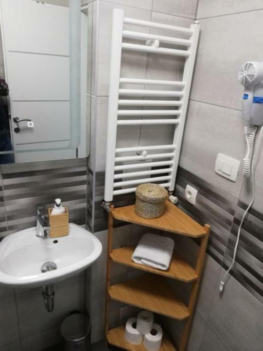 Apartments Ali Загреб Экстерьер фото